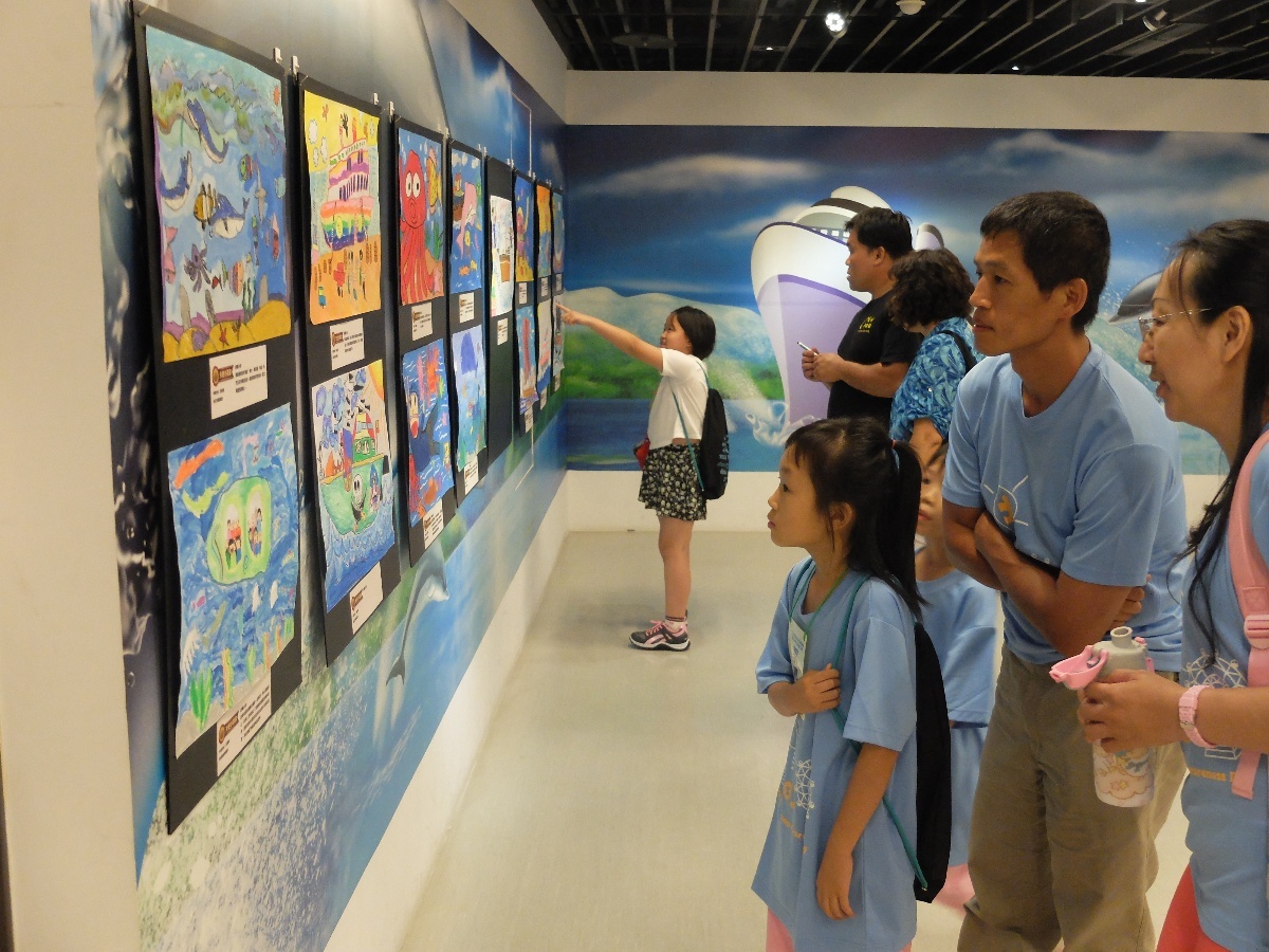 102年起，舉辦「全臺小學海洋繪畫比賽」